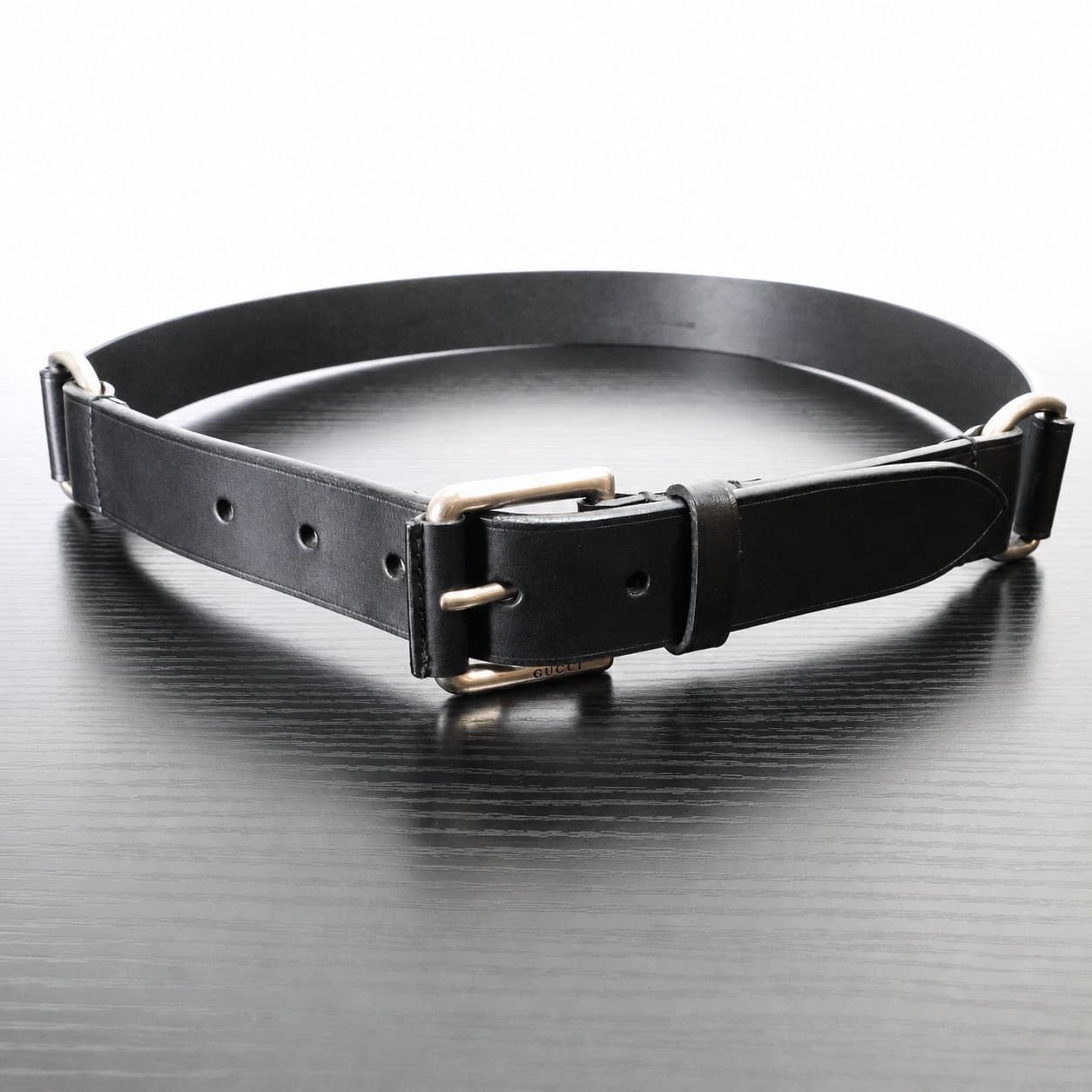 Gucci Black Leather Belt Silver Buckle Made In Italy accessories auction on bidia.ai