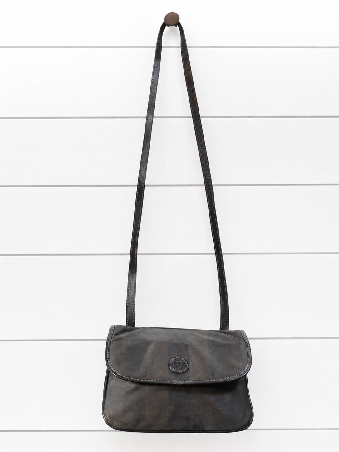 Fendi Pequin Striped Canvas Crossbody Shoulder Bag Purse Brown Leather handbags auction on bidia.ai