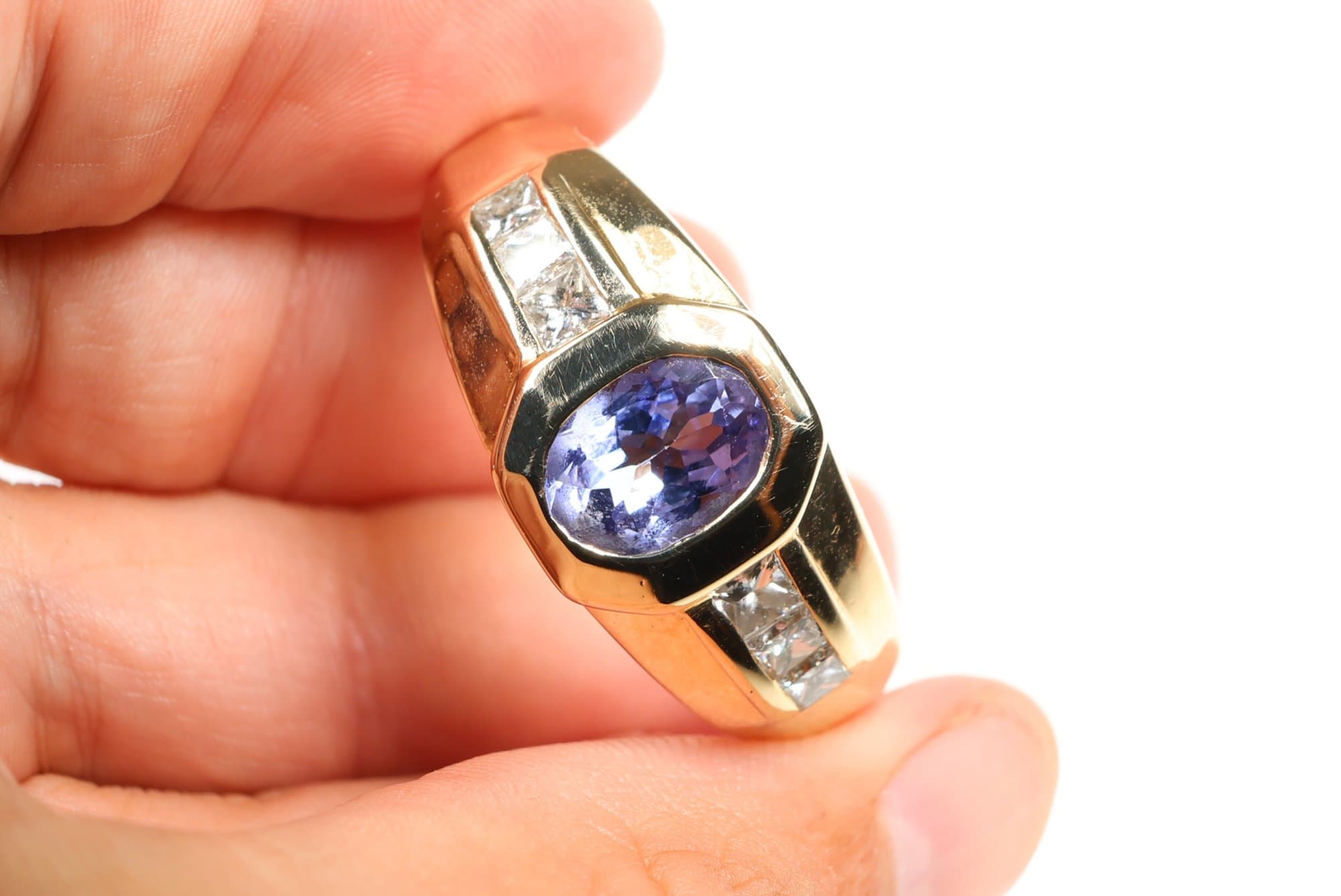 14k Yellow Gold, Natural Tanzanite & Diamond Ring 1.60ctw, Gemstones Jewelry Diamonds jewelry auction on bidia.ai