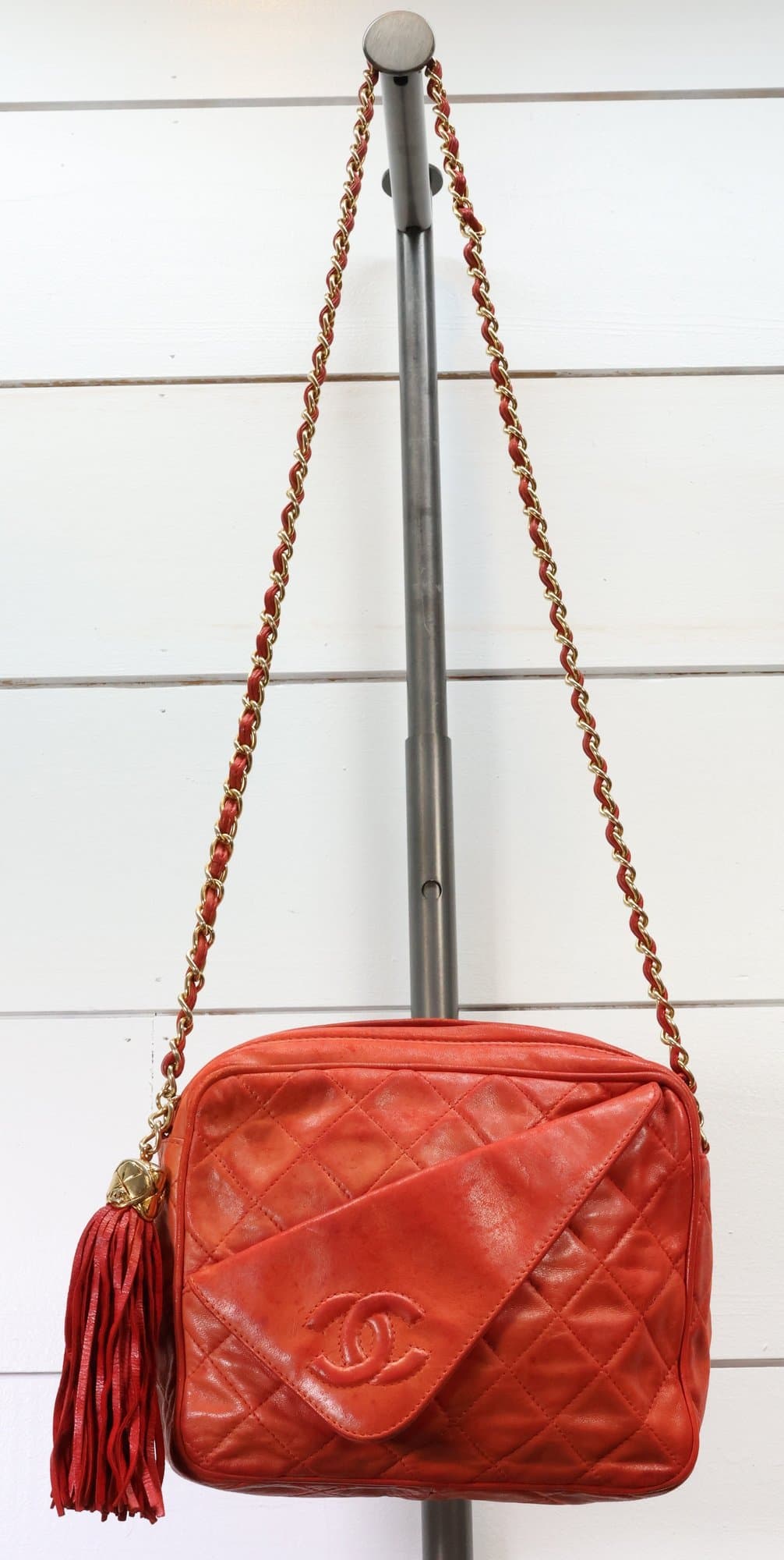 CHANEL Matelasse Lamb-Skin Gold Plate Chain Red Shoulder Bag Crossbody Purse Interlocking C handbags auction on bidia.ai