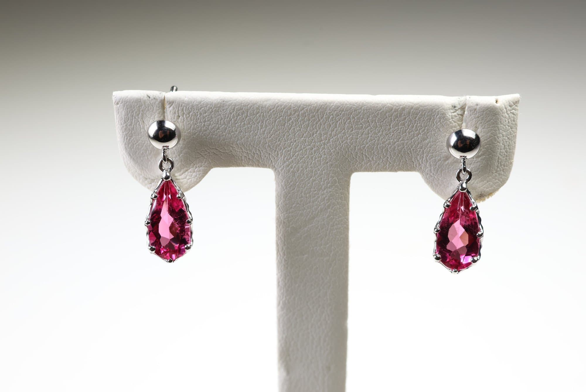 18k White Gold, Natural Pink Tourmaline 2.50ctw, 1.88 Grams Gemstone Jewelry other auction on bidia.ai