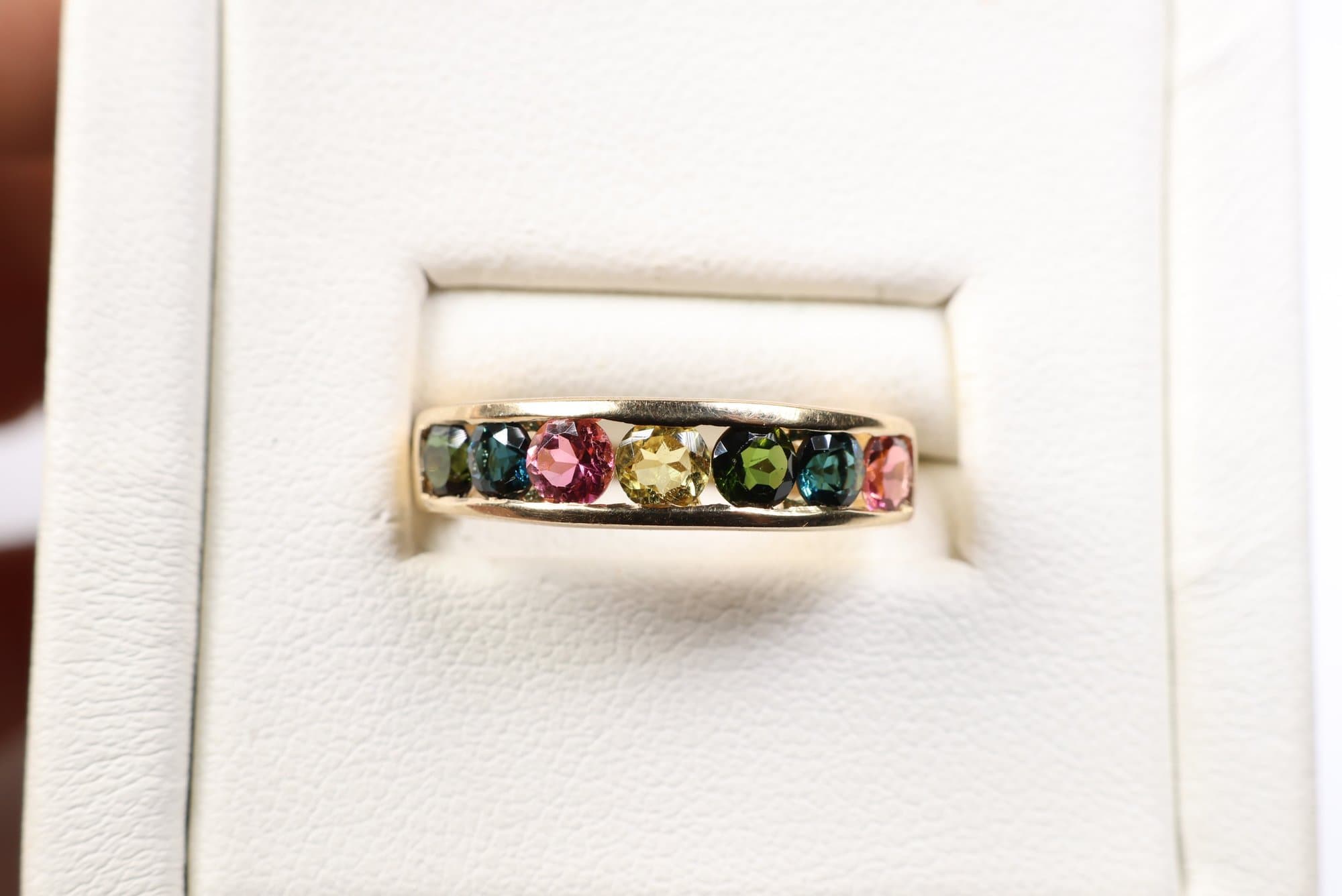 14k Yellow Gold, Multi-colored Tourmaline Ring, 2.6 Grams Gemstone Jewelry jewelry auction on bidia.ai