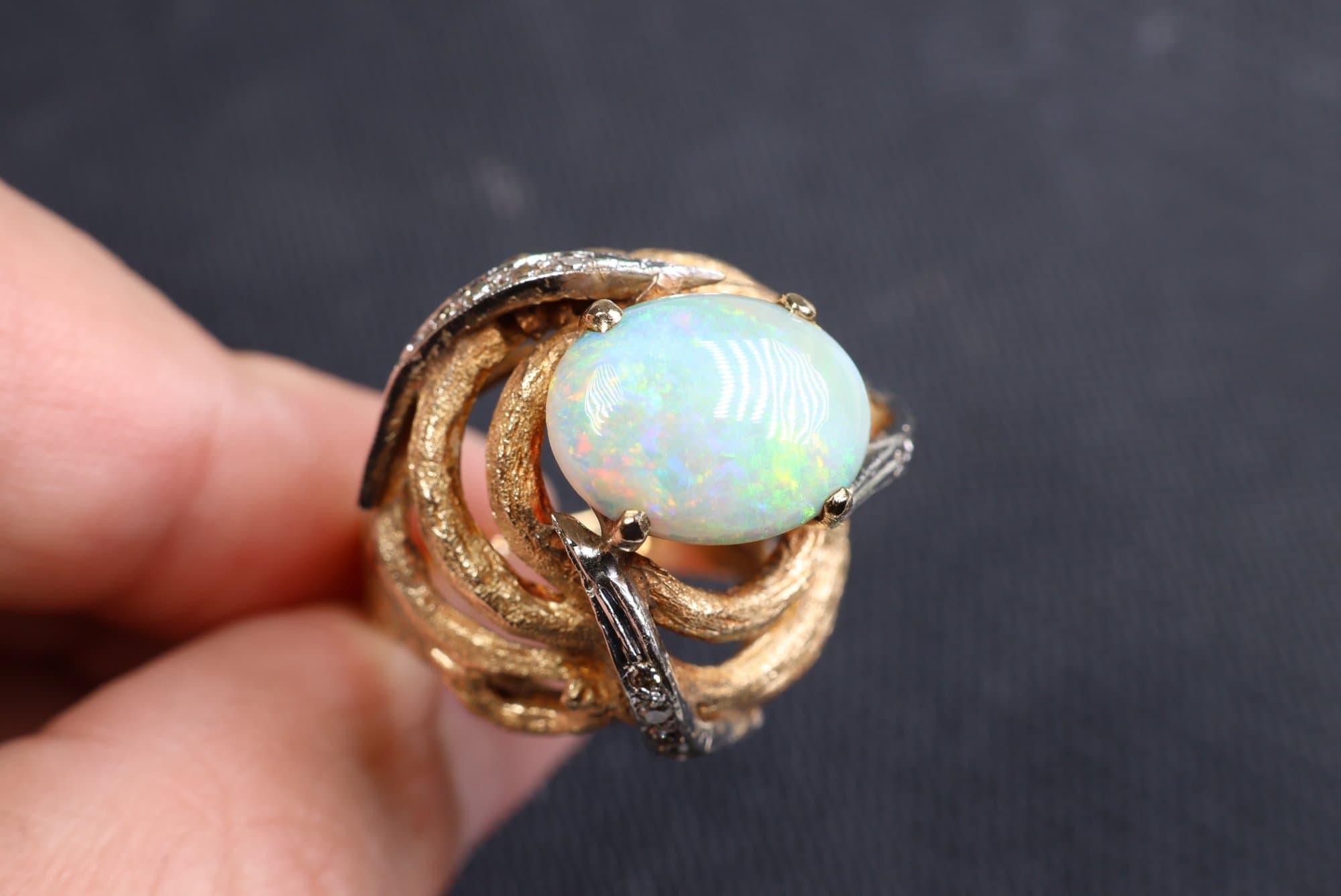 14k Yellow Gold, Australian Opal & Diamond Ring 3.80ctw, 12.4 Grams Gemstone Jewelry Diamonds jewelry auction on bidia.ai