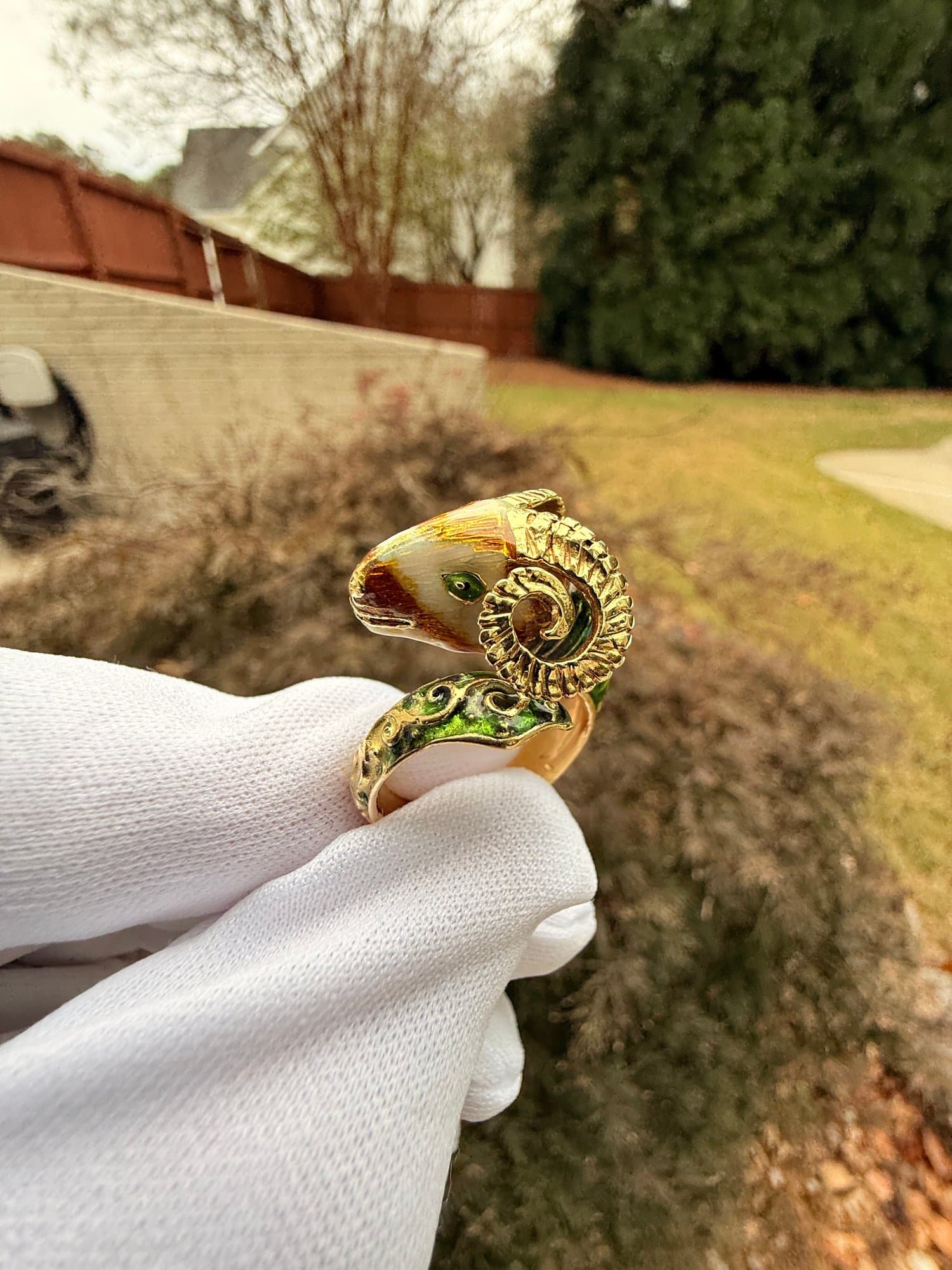 18k Yellow Gold, Rams Head Enamel Ring, 17.3 Grams Gemstone Jewelry jewelry auction on bidia.ai