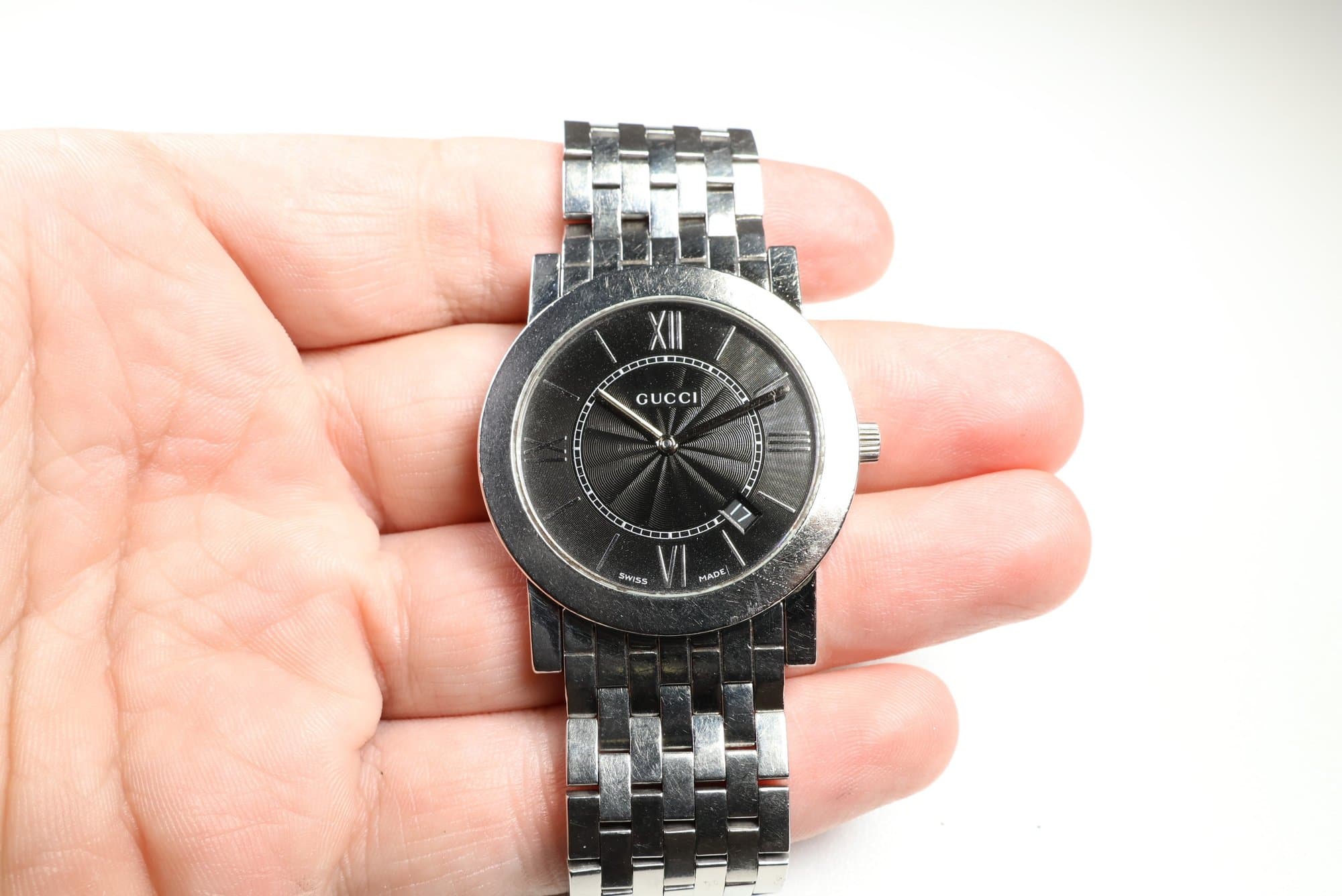 Gucci 5200 Series Watch Steel watches auction on bidia.ai