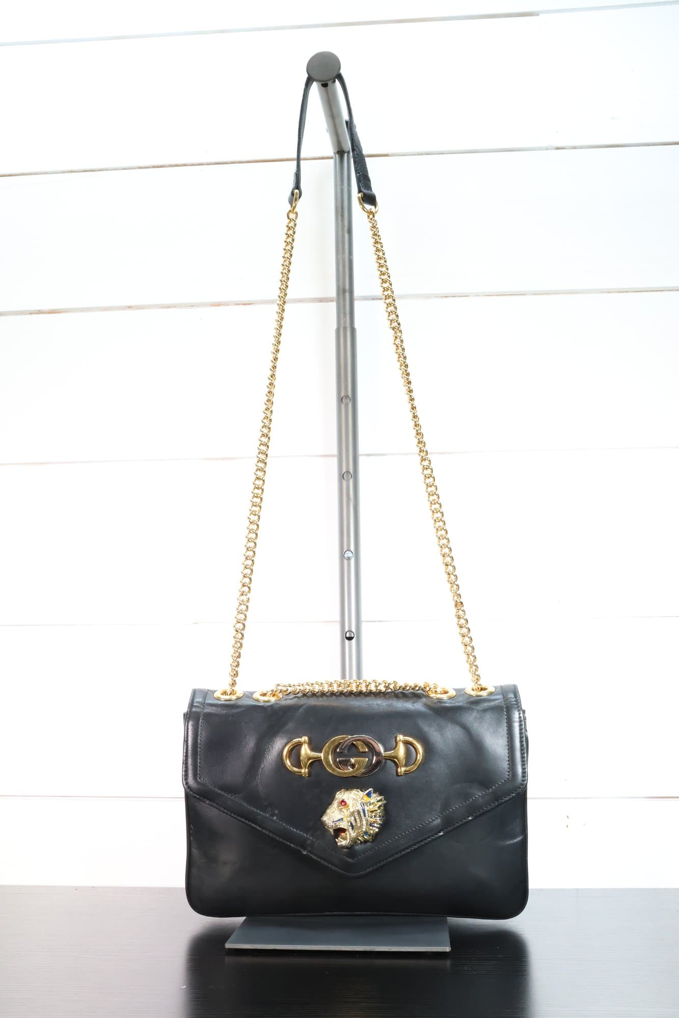 Gucci Rajah Vitello Palmellato Medium Crossbody Shoulder Bag Purse Handbag handbags auction on bidia.ai