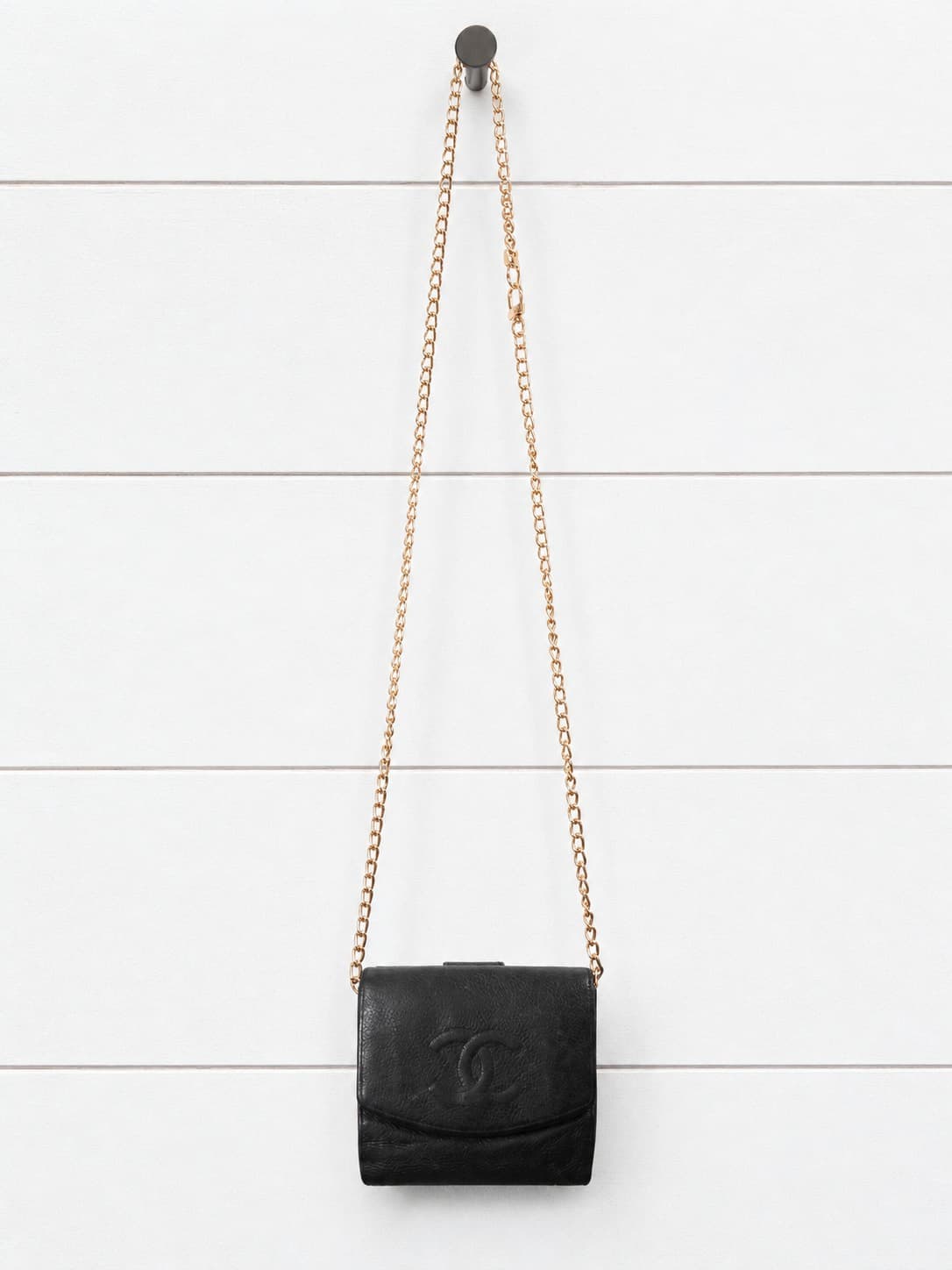 Chanel Black Caviar Leather Wallet On Chain WOC Crossbody Bag Purse Gold Hardware handbags auction on bidia.ai