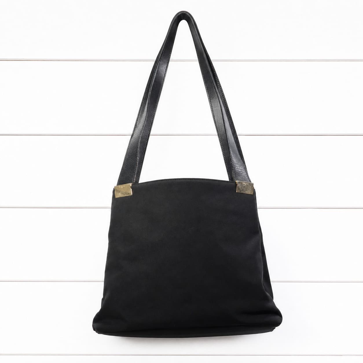 Salvatore Ferragamo Black Suede Leather Shoulder Bag Handbag Purse handbags auction on bidia.ai
