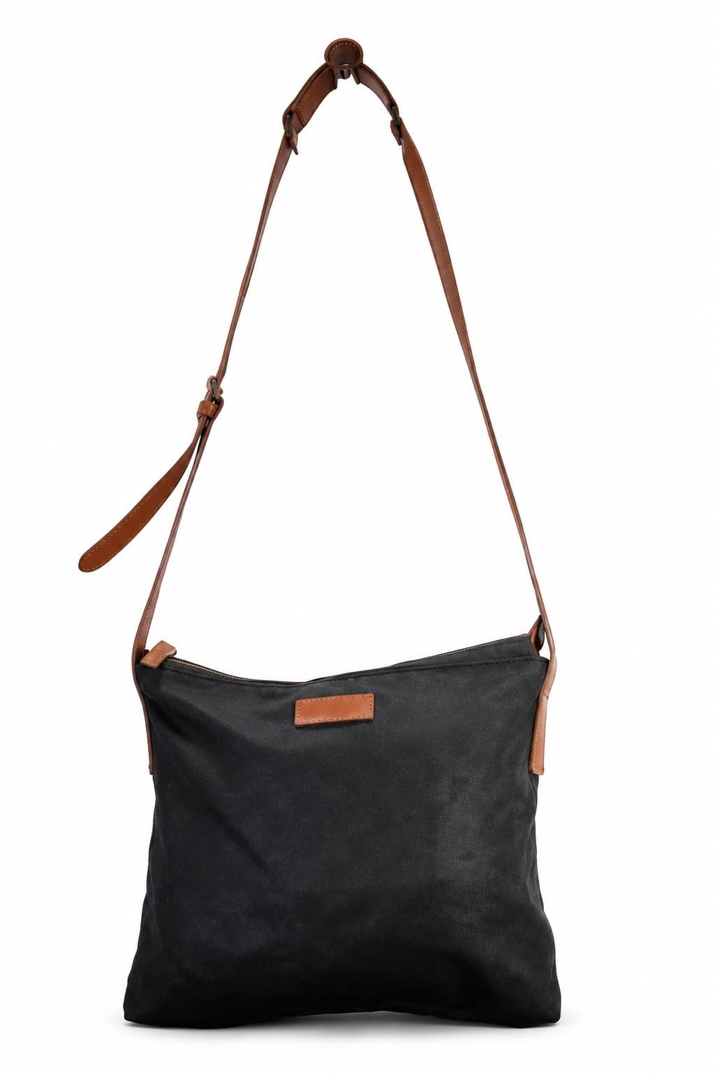 Gucci Black GG Monogrammed Supreme Nylon Messenger Shoulder Crossbody Tote Bag handbags auction on bidia.ai