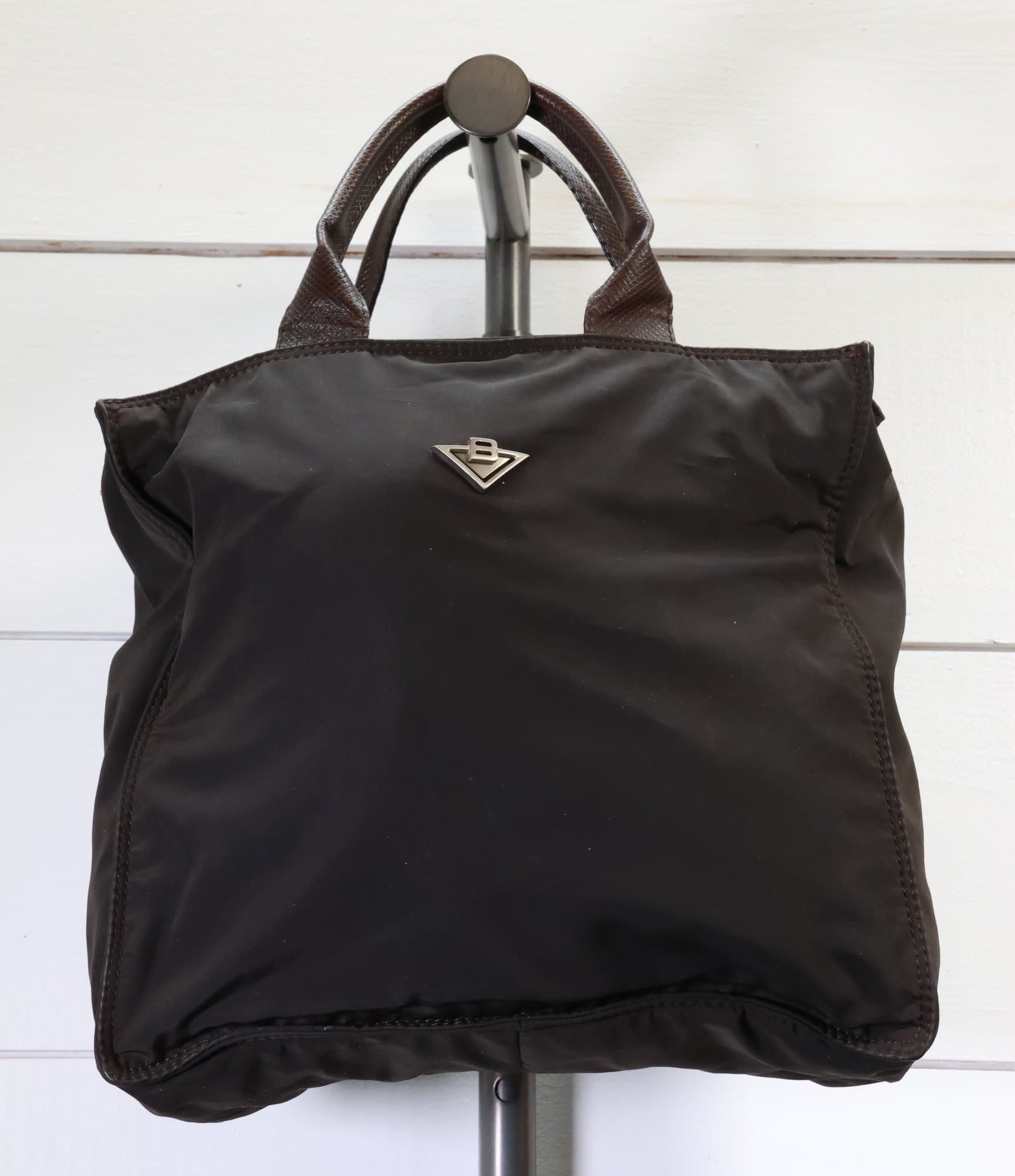 Bottega Veneta Nylon Leather Tote Handbag Purse Bag Black Brown Triangle Logo handbags auction on bidia.ai